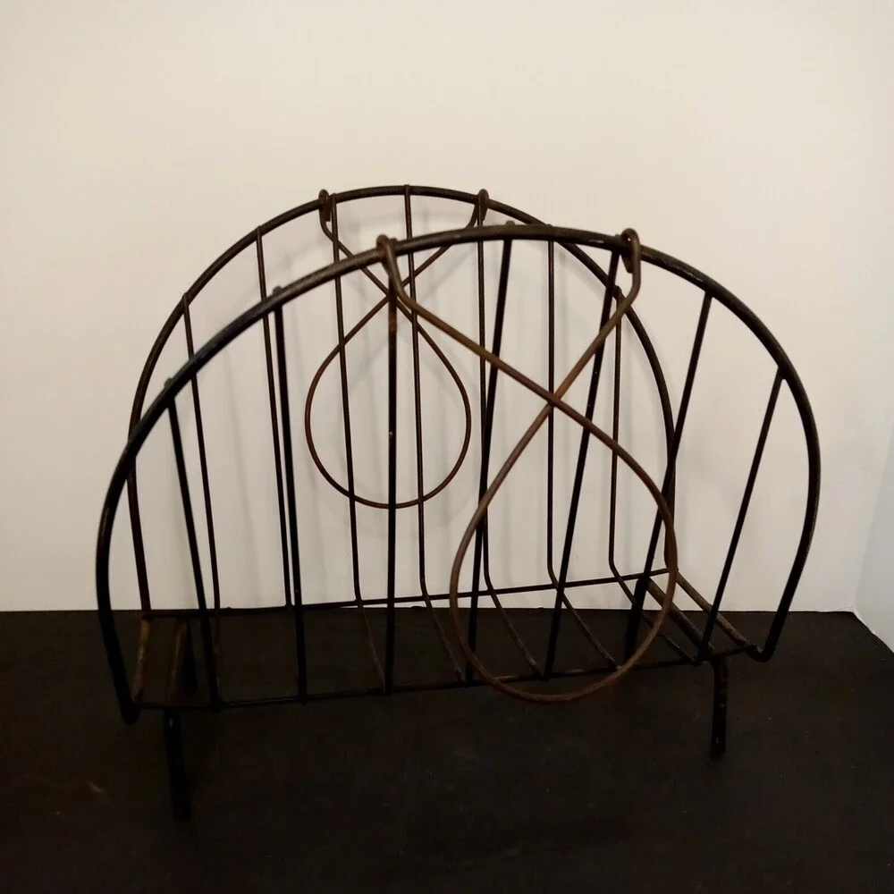 Vintage Mid Century Modern or Art Deco Black Wire Metal Magazine Album Holder‎
